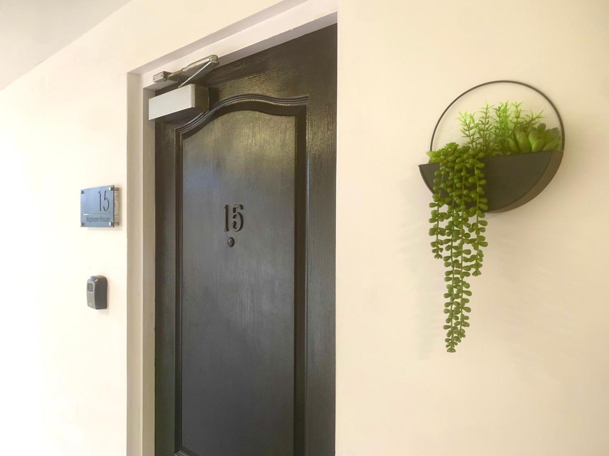 Large Stylish 3 Bedroom City Centre Apartment Free Secure Parking 리버풀 외부 사진