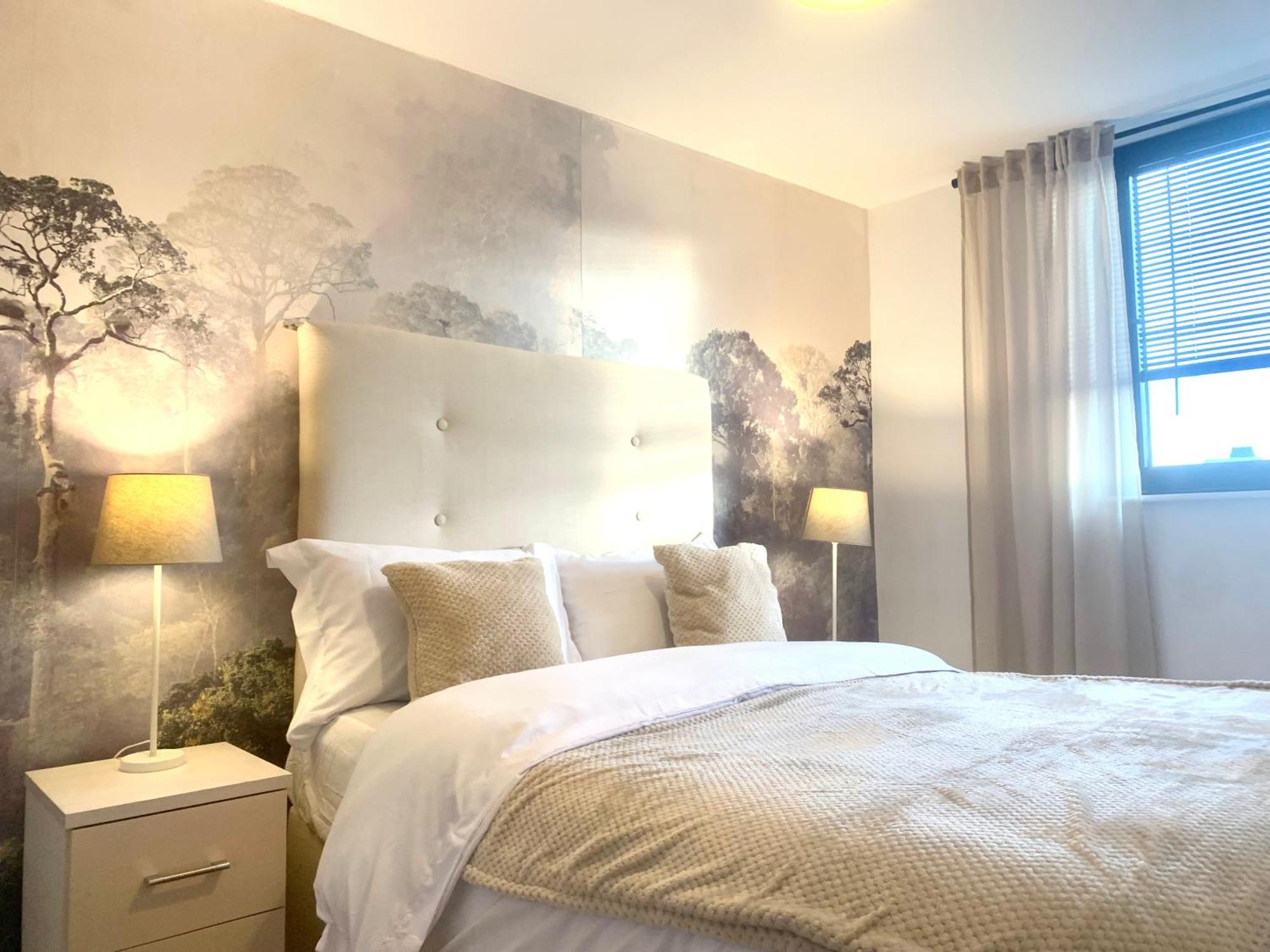Large Stylish 3 Bedroom City Centre Apartment Free Secure Parking 리버풀 외부 사진