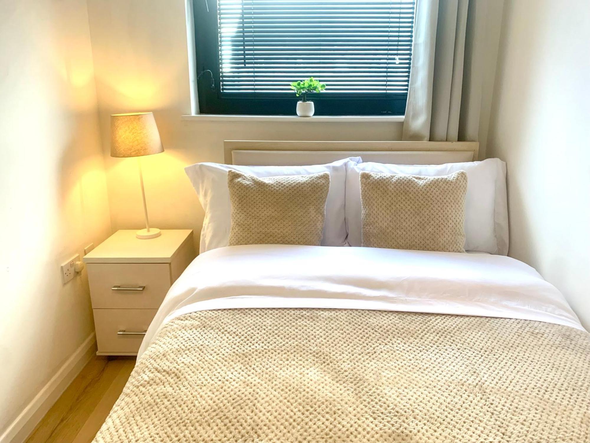 Large Stylish 3 Bedroom City Centre Apartment Free Secure Parking 리버풀 외부 사진